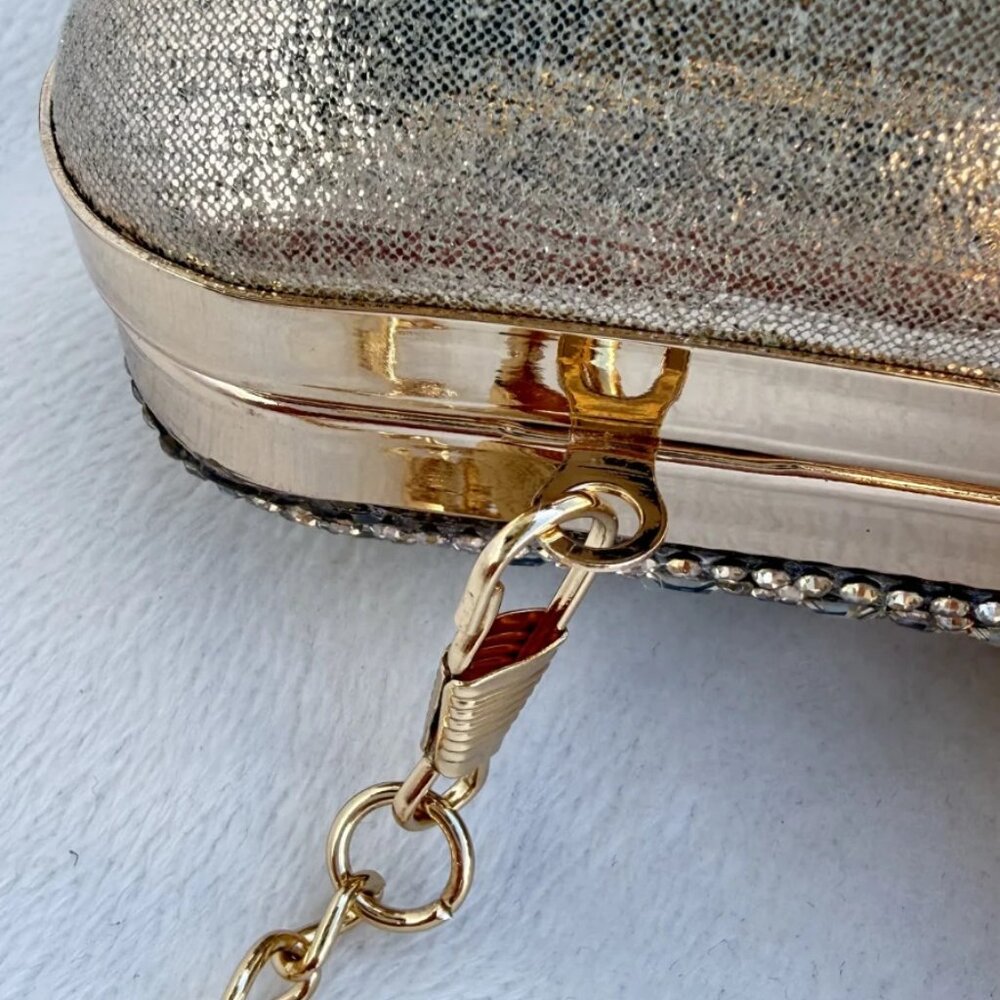 D’margeaux New York Sparkling Gold Rhinestone Evening Clutch Bag Chain NWT - Picture 13 of 14